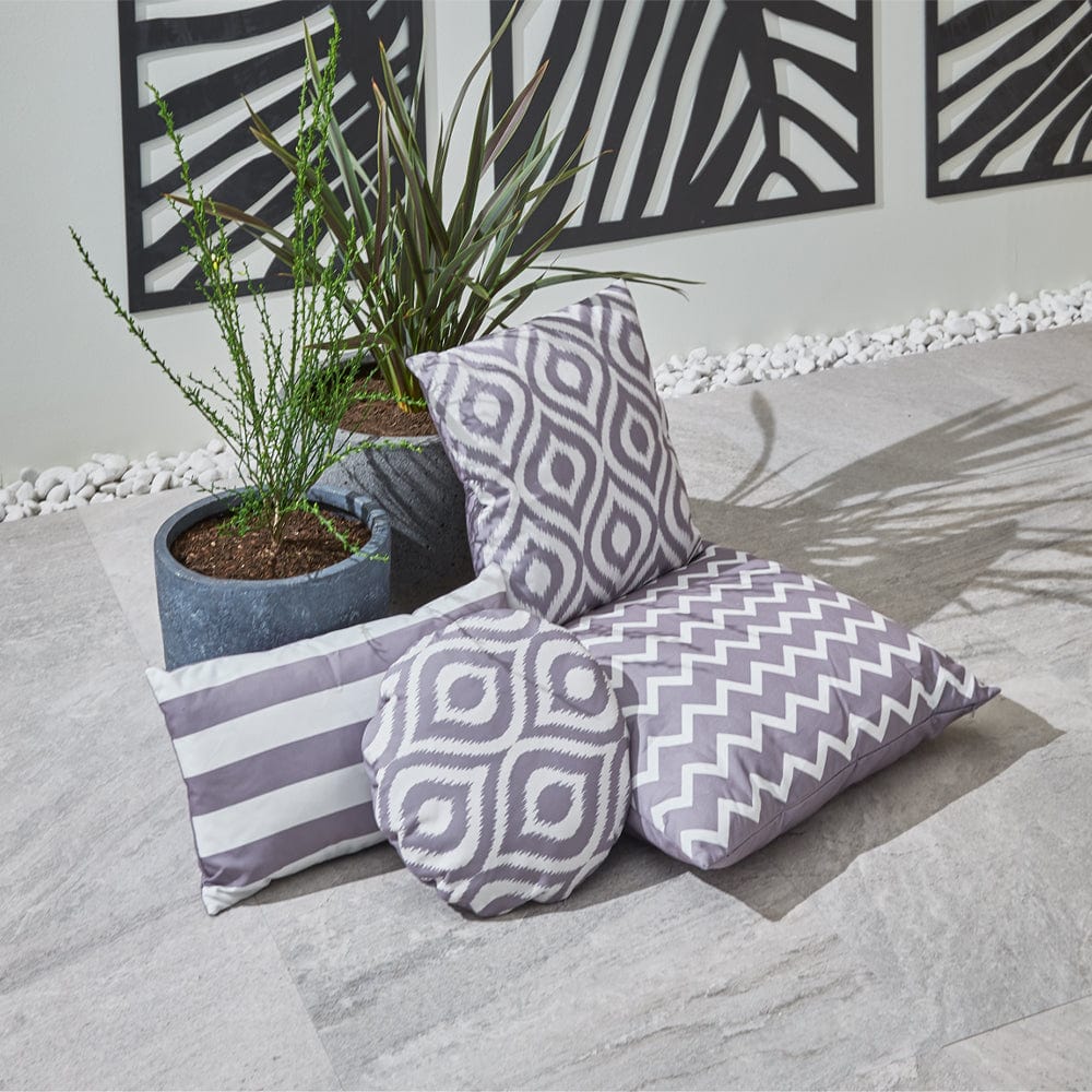 Ashcraft Waterproof Scatter Cushion Set in Grey Pattern (ensemble de coussins imperméables à l'eau)