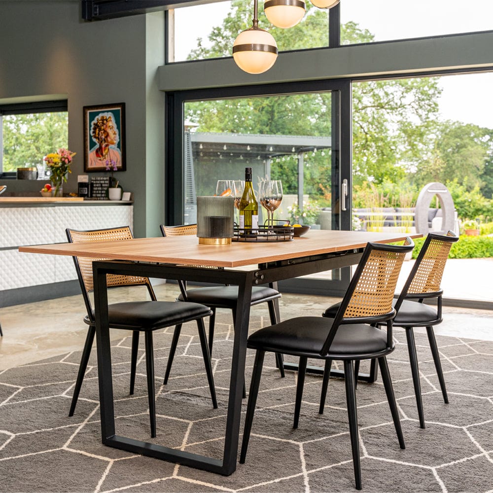 Belluno Ensemble table à manger extensible avec 4 chaises en rotin PE
